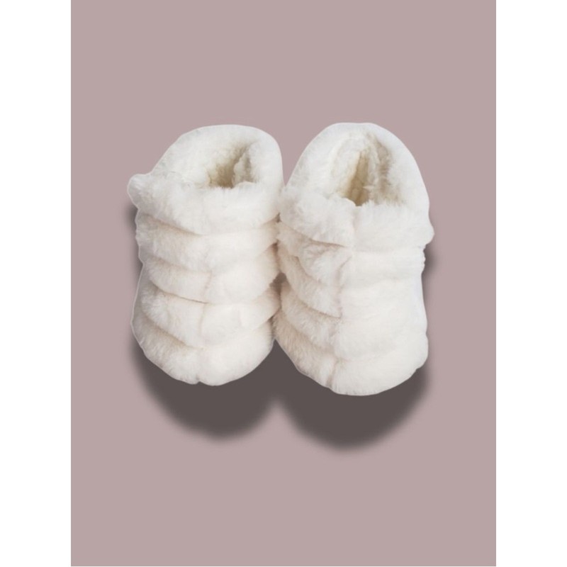 2 Pairs Auden Faux Fur Booties Slippers NWT White M/L 8-10 (2 pairs) gallery