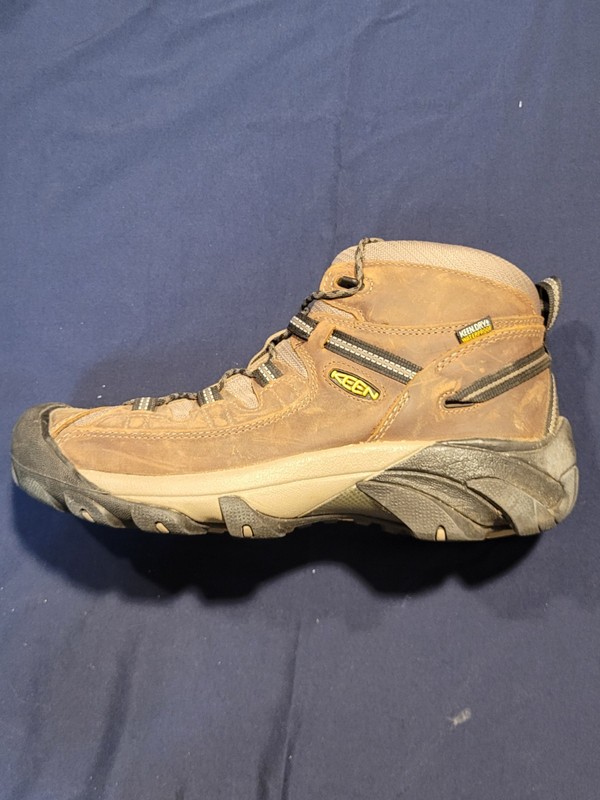 New Keen Targhee ll Mid Men's Hiking Boots Size 11.5 Wide Brown gallery