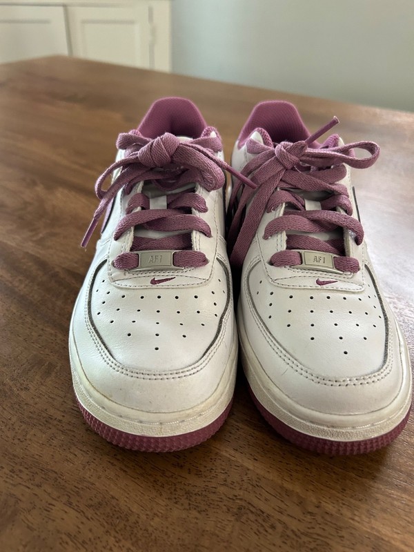 Pre-Owned Nike Air Force 1 ‘06 (GS) “ White Light Bordeaux” gallery