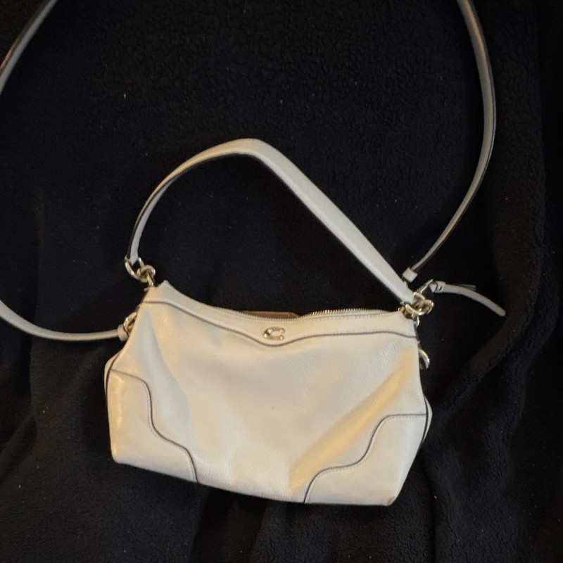 Coach Ivory Pebbled Small Shoulder Bag Zip Top Gold Hardware Strap, Pockets