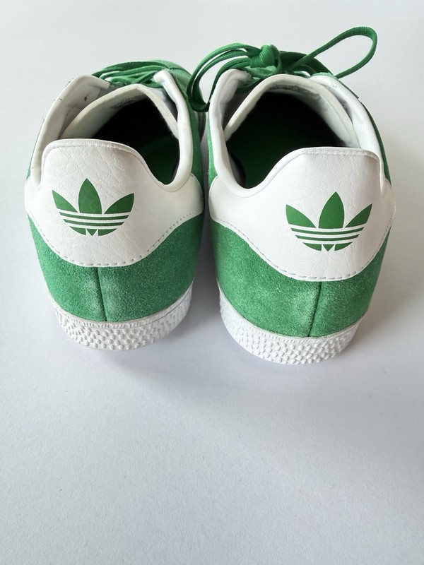 adidas Originals Gazelle Men's Low Top Lace-Up Suede Sneakers Green/White gallery